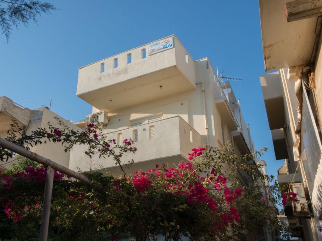 Golden Sun Apartment Кокинос Пиргос Екстериор снимка